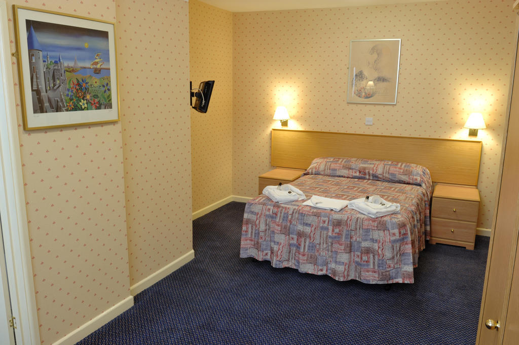 Madeira Hotel Falmouth Room photo